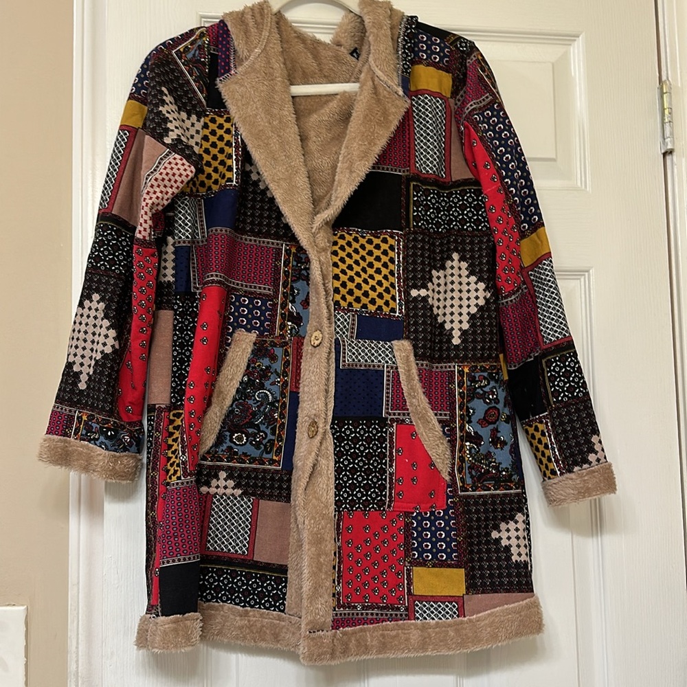 Patterned Fuzzy Lined Hoodie Jacket